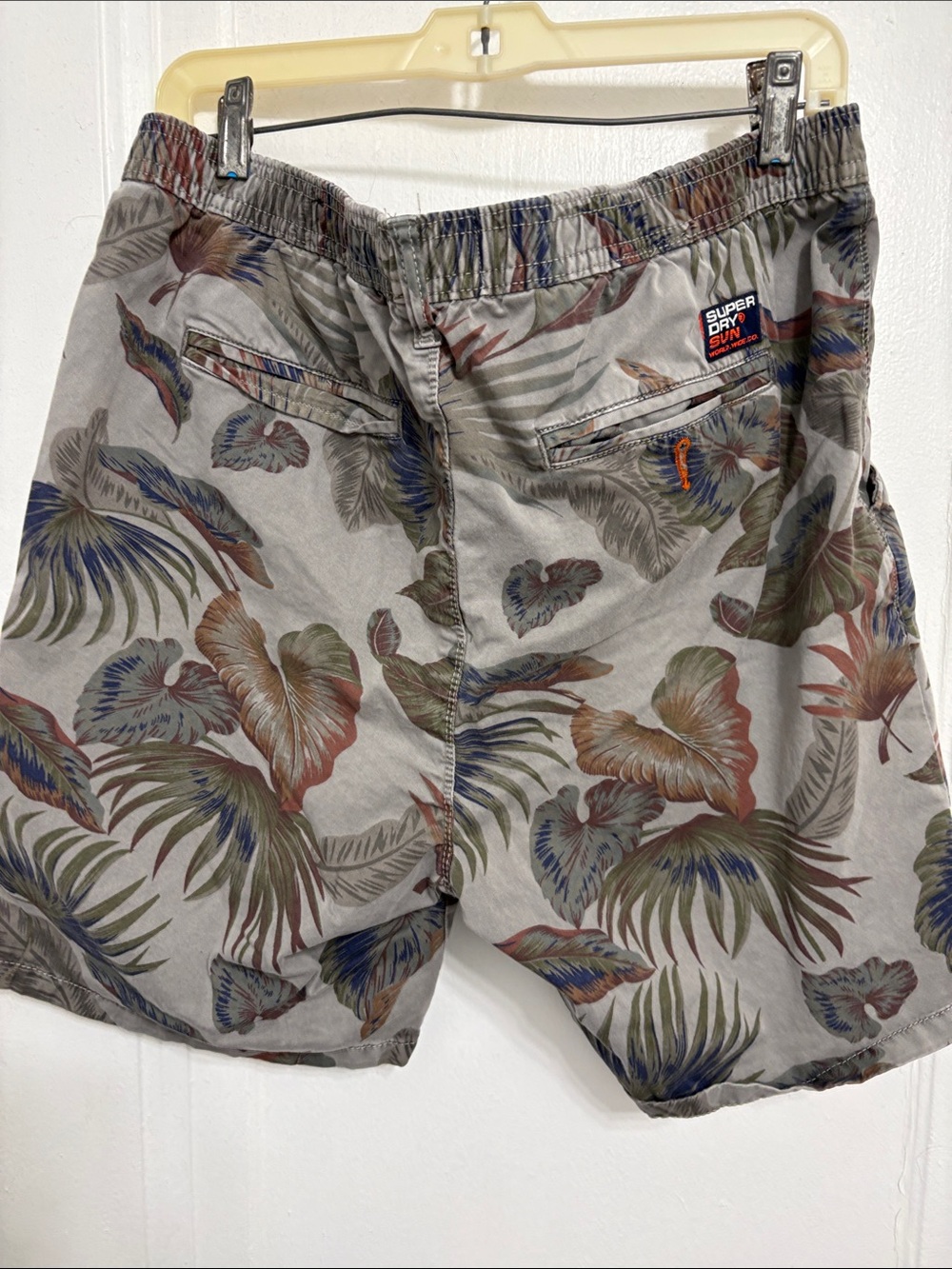 Superdry Men's Tropical Print Shorts in Gray with Green & Brown Accents